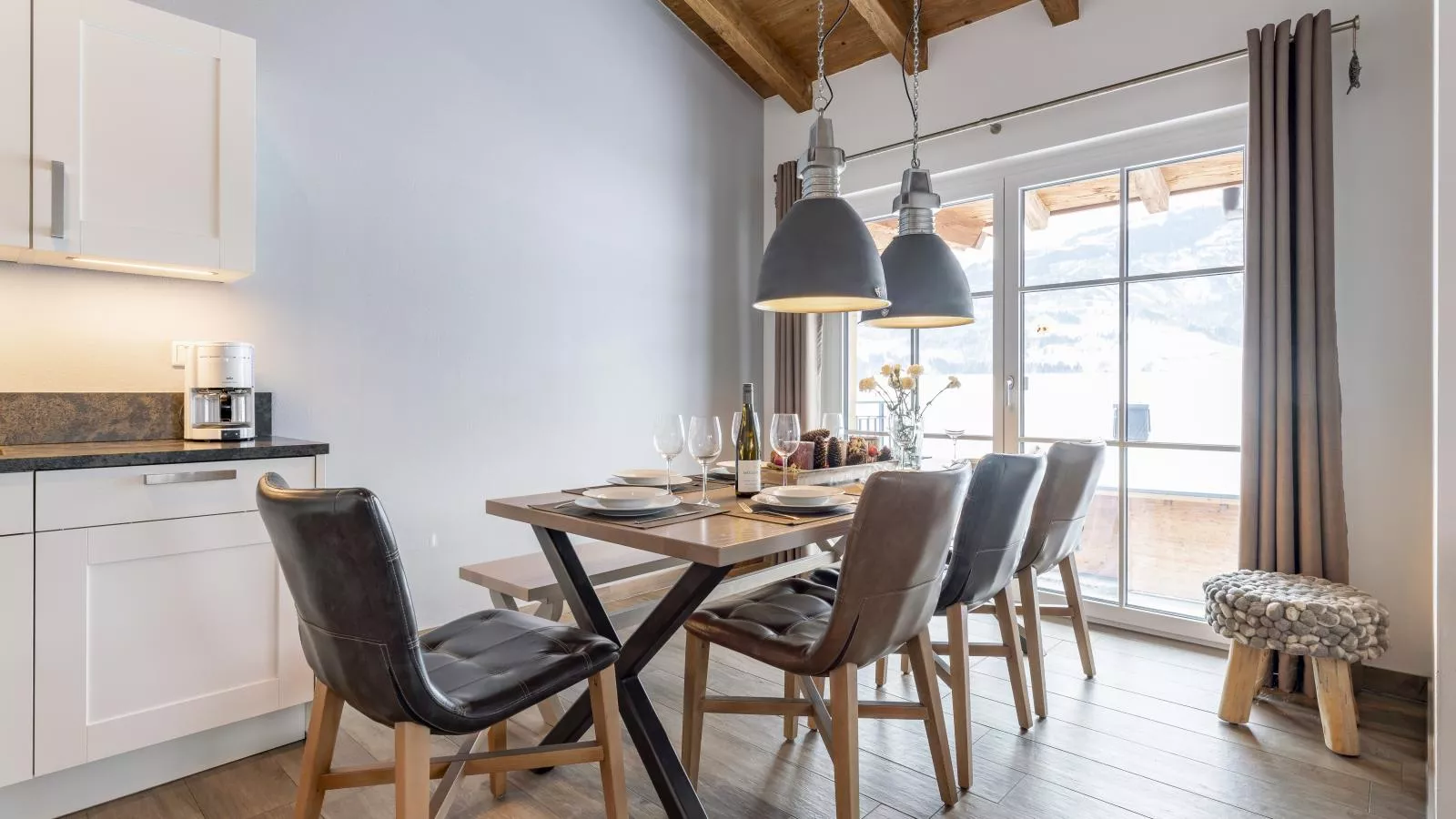 Luxury Tauern Suite Walchen-Kaprun 7-Eetkamer