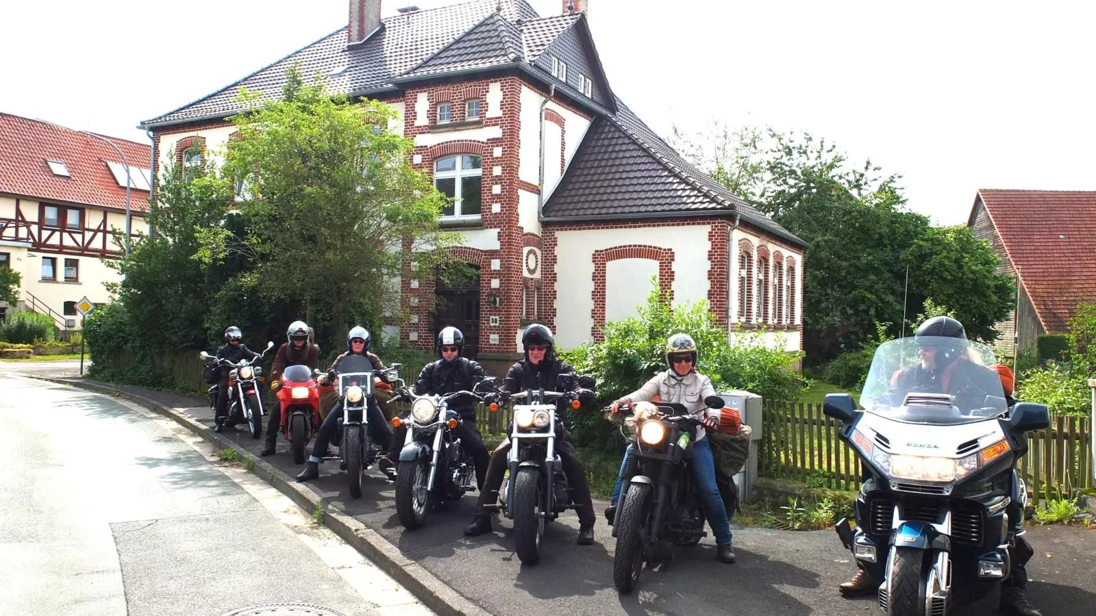 Oude Pastorie en Dorpsschool Netze-Waldeck-Buitenlucht