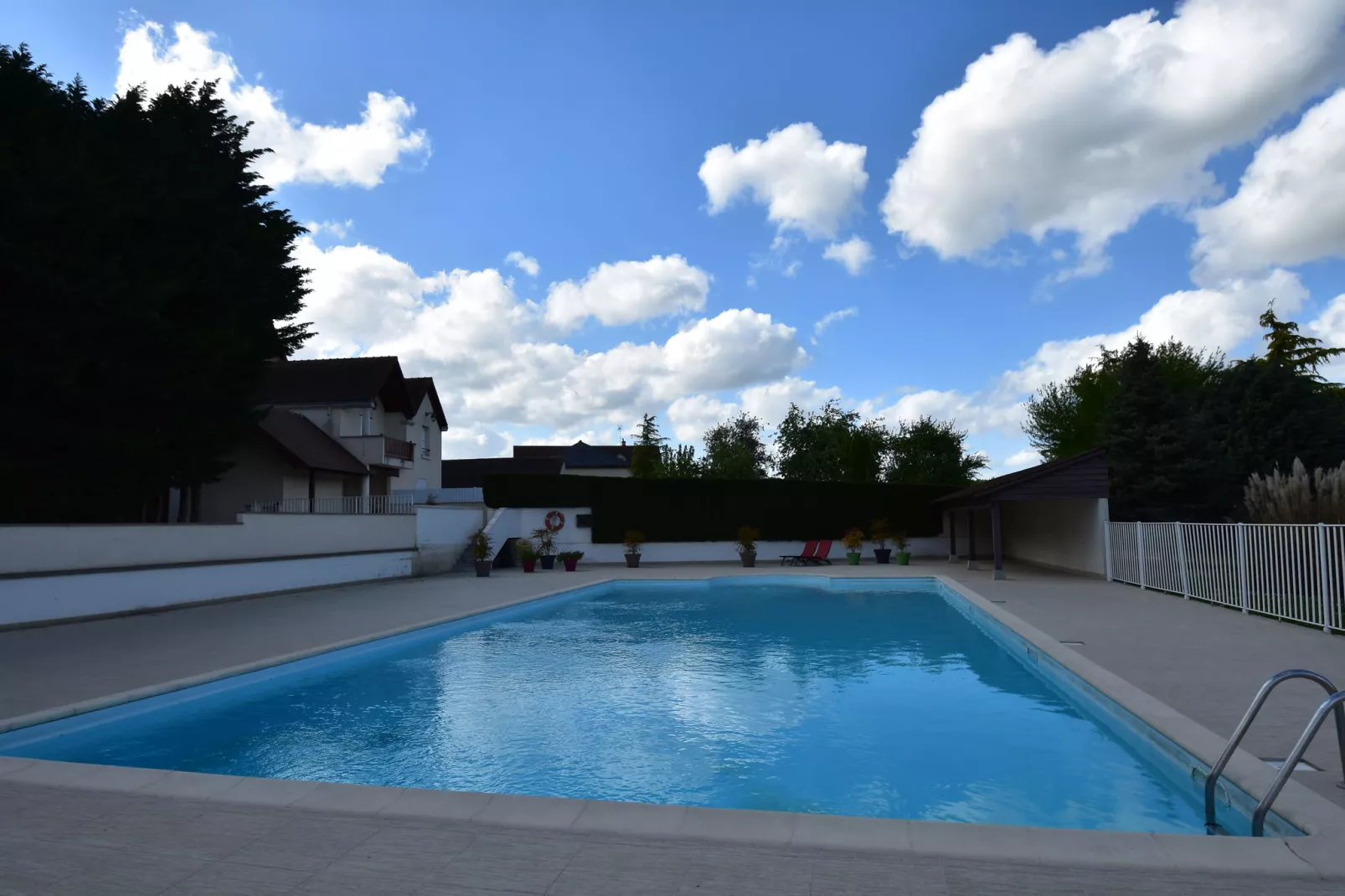 poolofhouse