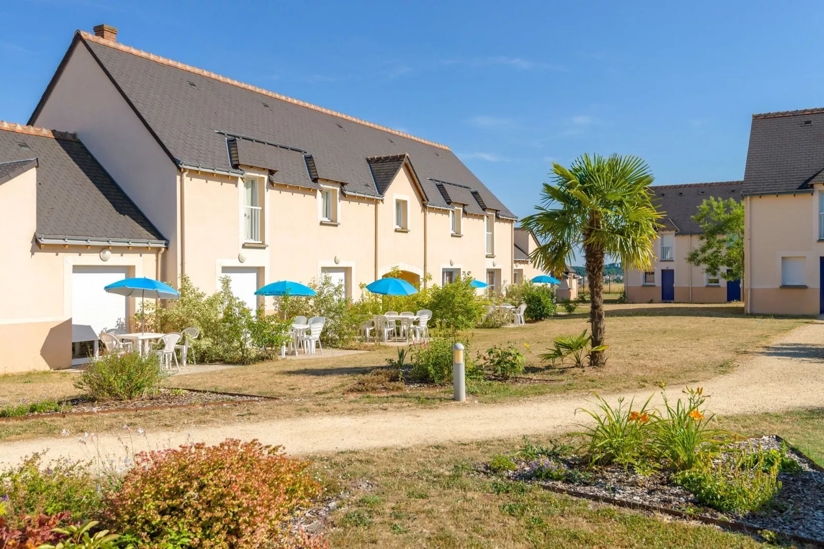 Residence Les Jardins Renaissance 3-Buitenkant zomer