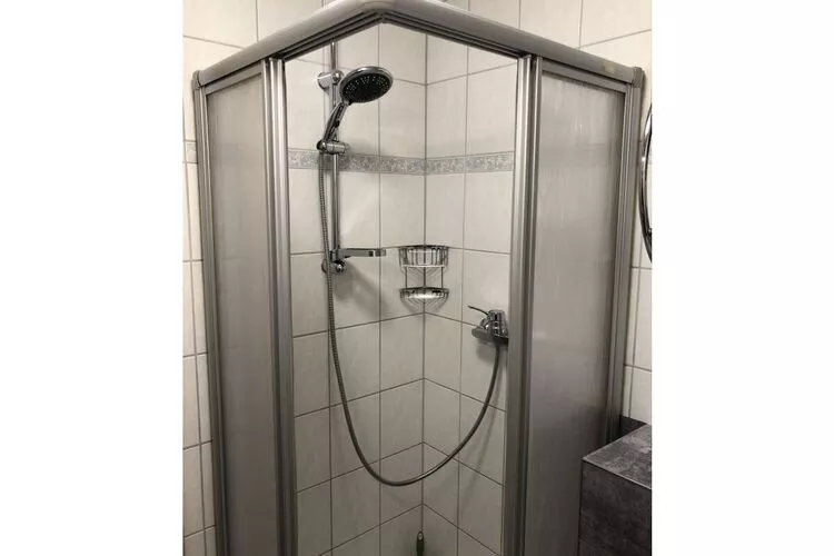 310188-Badkamer