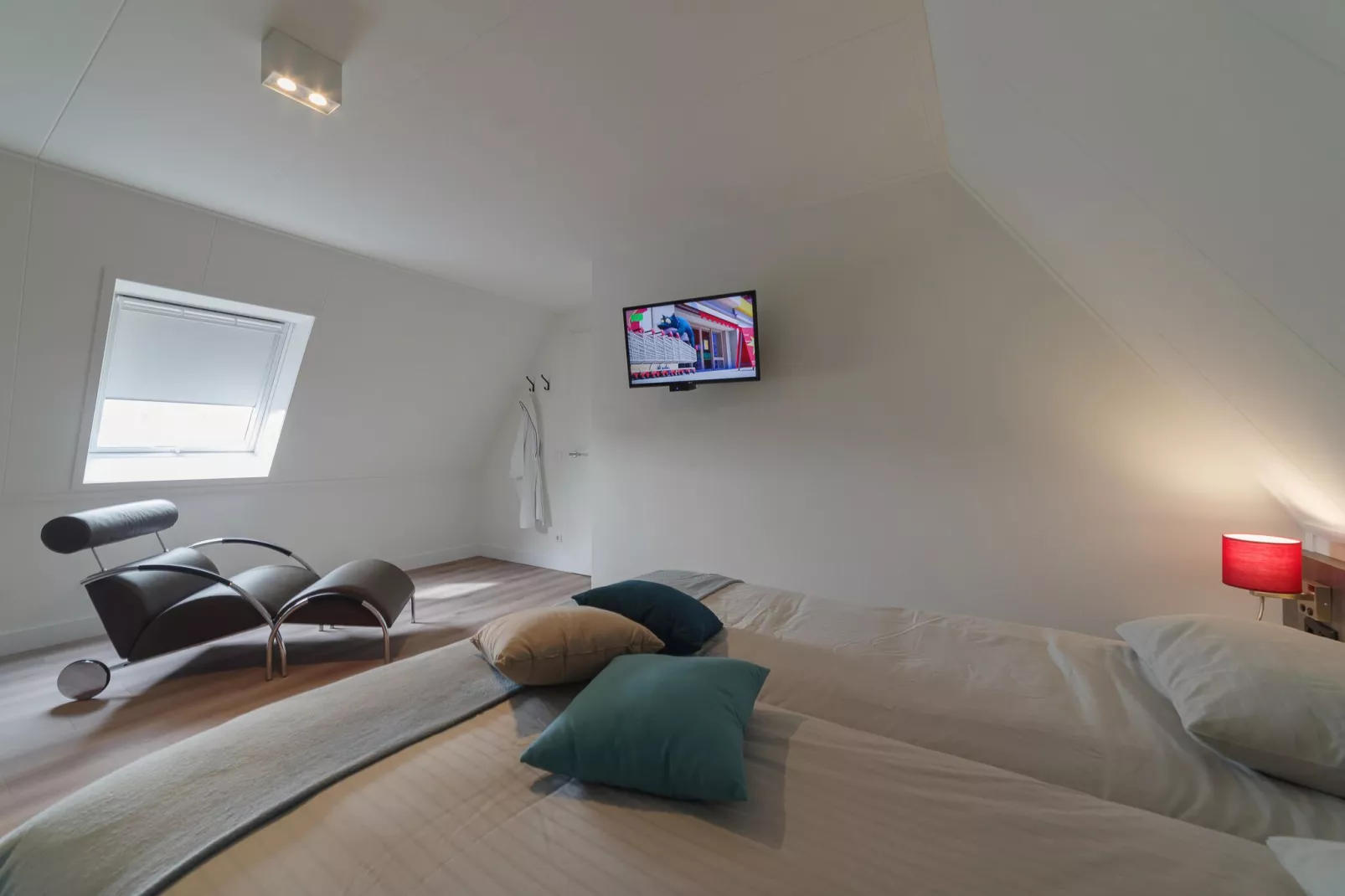 6 persoons vrijstaand met sauna/hond-Slaapkamer