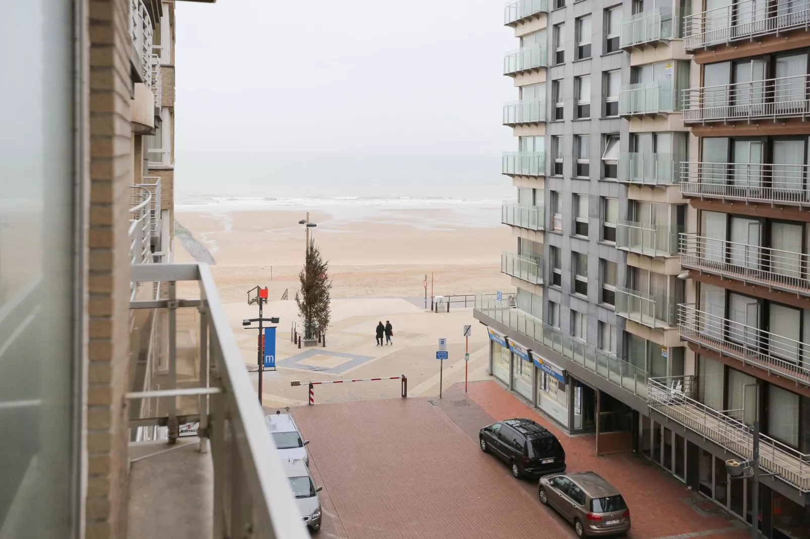 DECUMAN / 0401-Uitzicht zomer