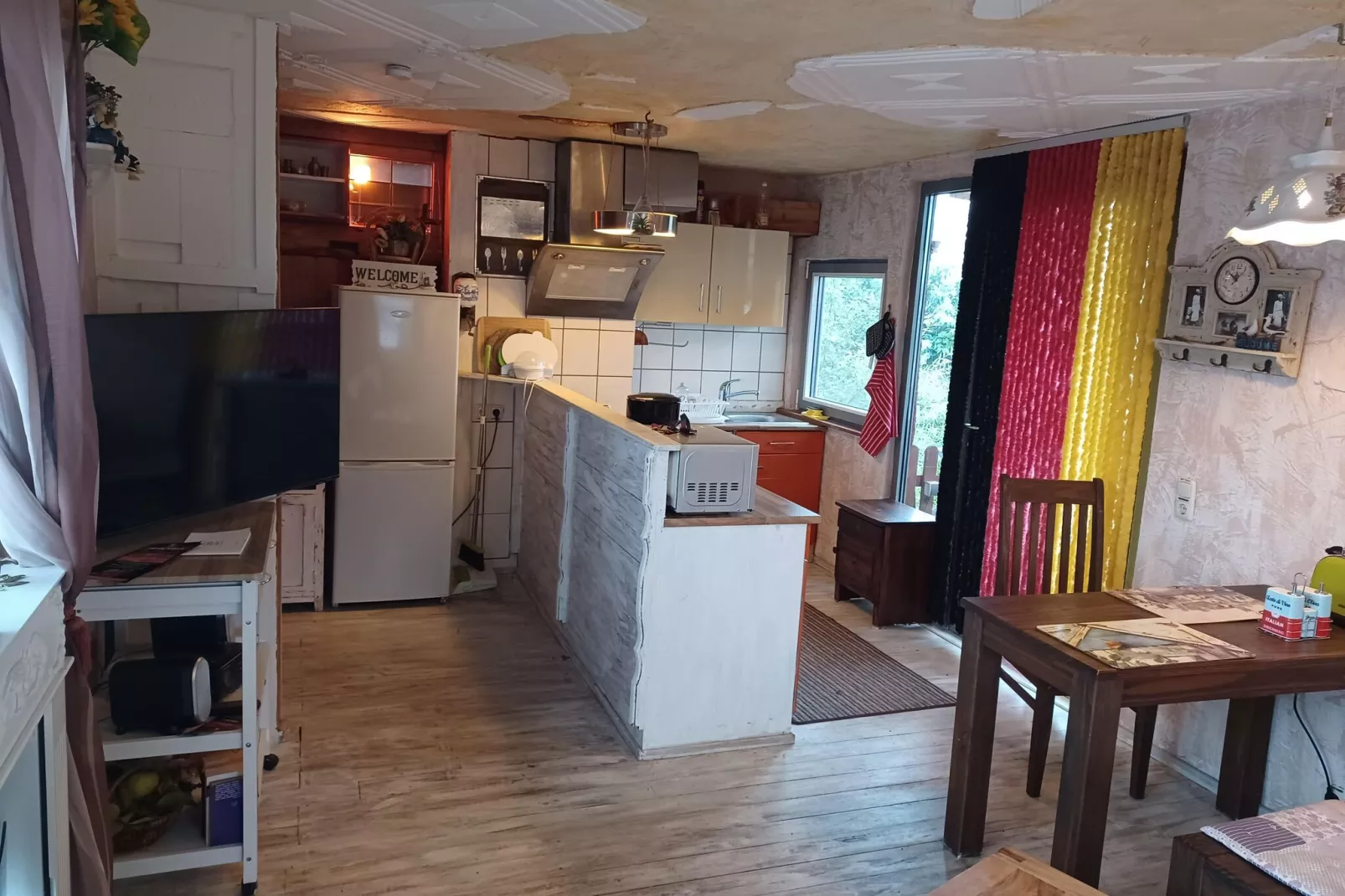 Hundefreundliches Ferienhaus am See MIT Whirlpool-Keuken