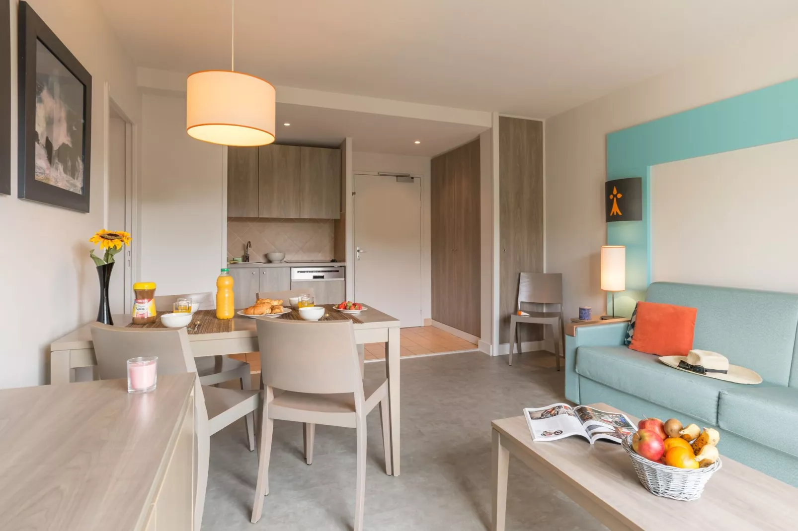 Residence L'Archipel Perros-Guirec // 25S Superior - Apt 5 p- 1 bedroom - sea view-Woonkamer