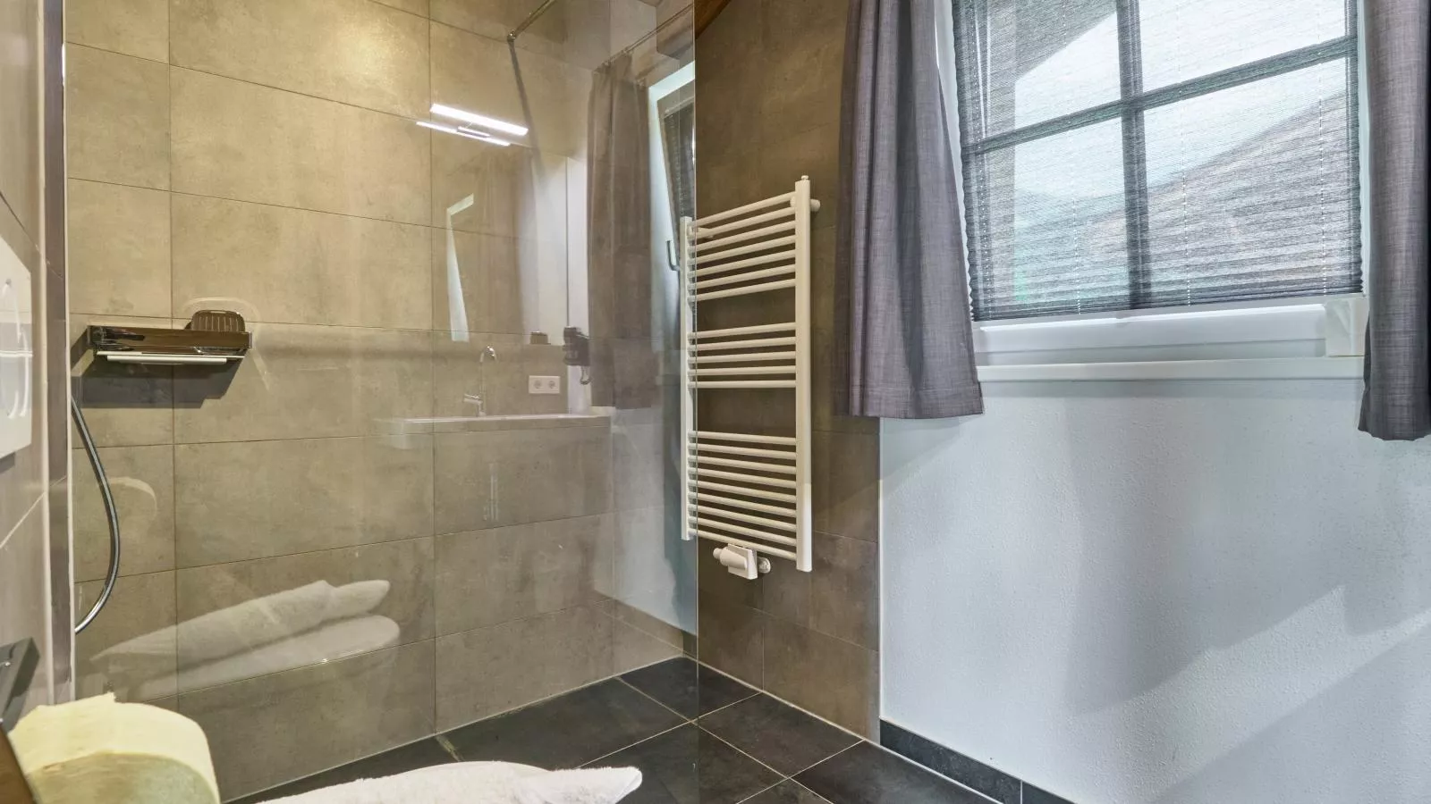 Green Garden Lodge A2 Walchen-Kaprun-Badkamer