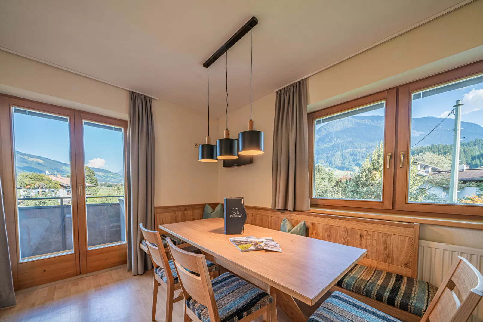 Haus Andrea Cäciel-Eetkamer