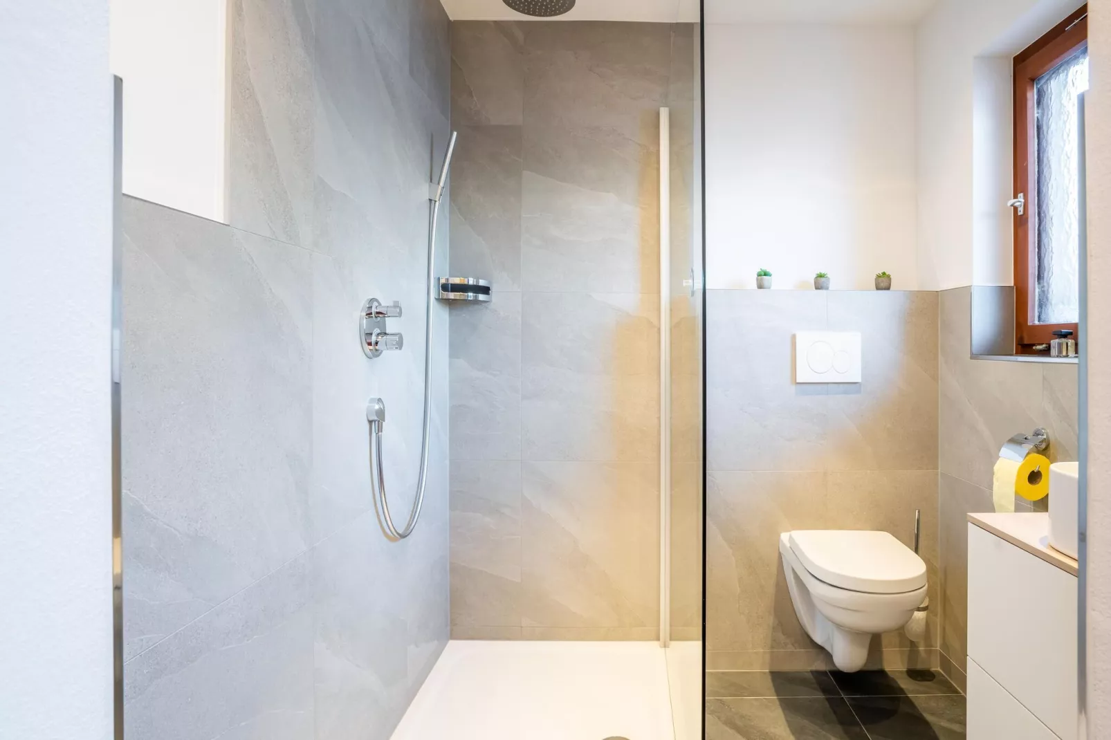 Apartment Hollaus 1 & 2-Badkamer