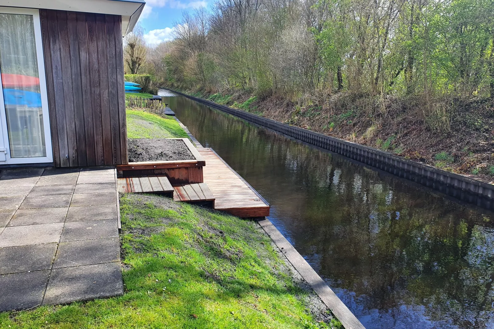 Grand Tolve Wellness de luxe met sauna buitenspa & sloep-Tuinen zomer