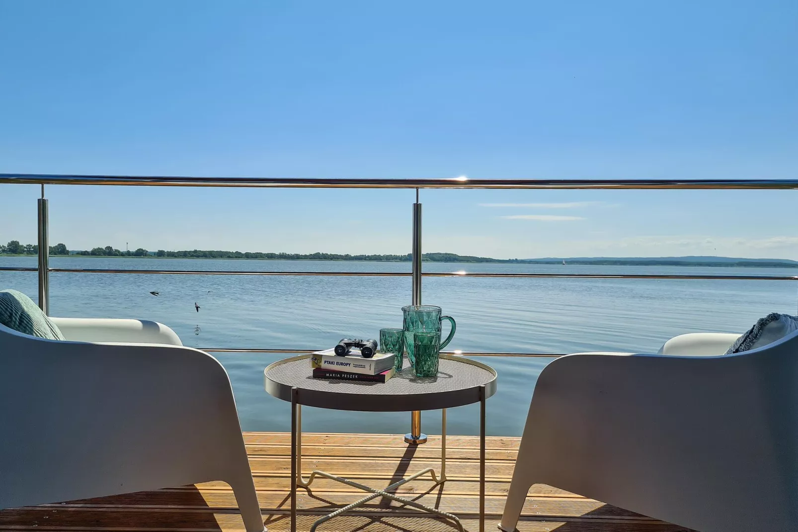 Domek na wodzie dla 5 osób-Terrasbalkon