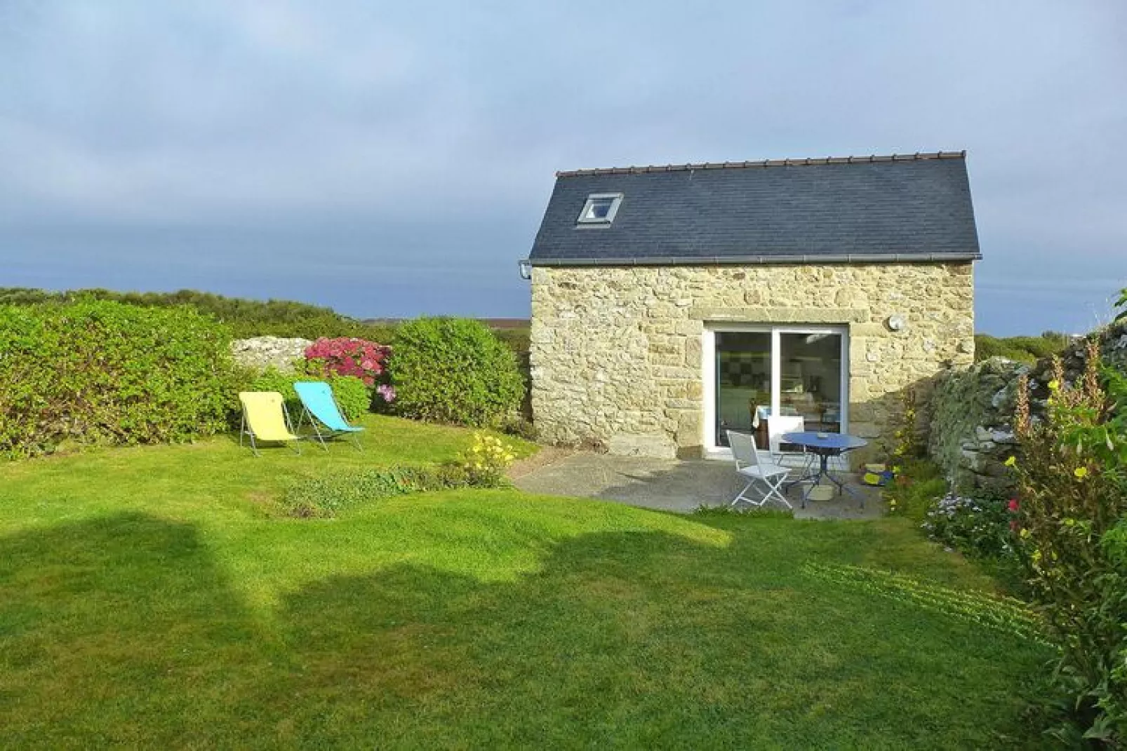 Steinhaus mit Meerblick auf der Insel Ouessant