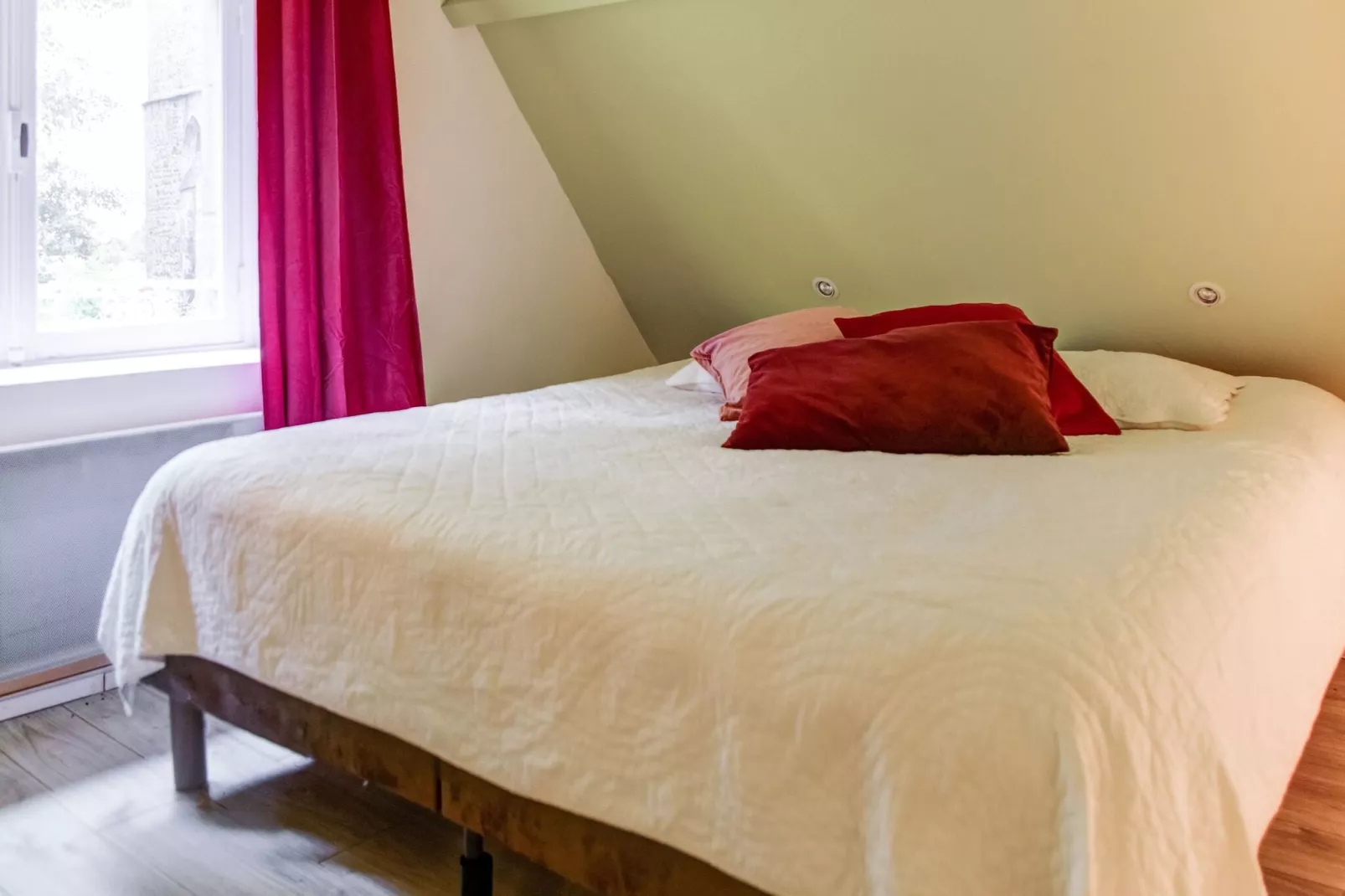 Vakantiehuis in Houtteville met tuin-Slaapkamer