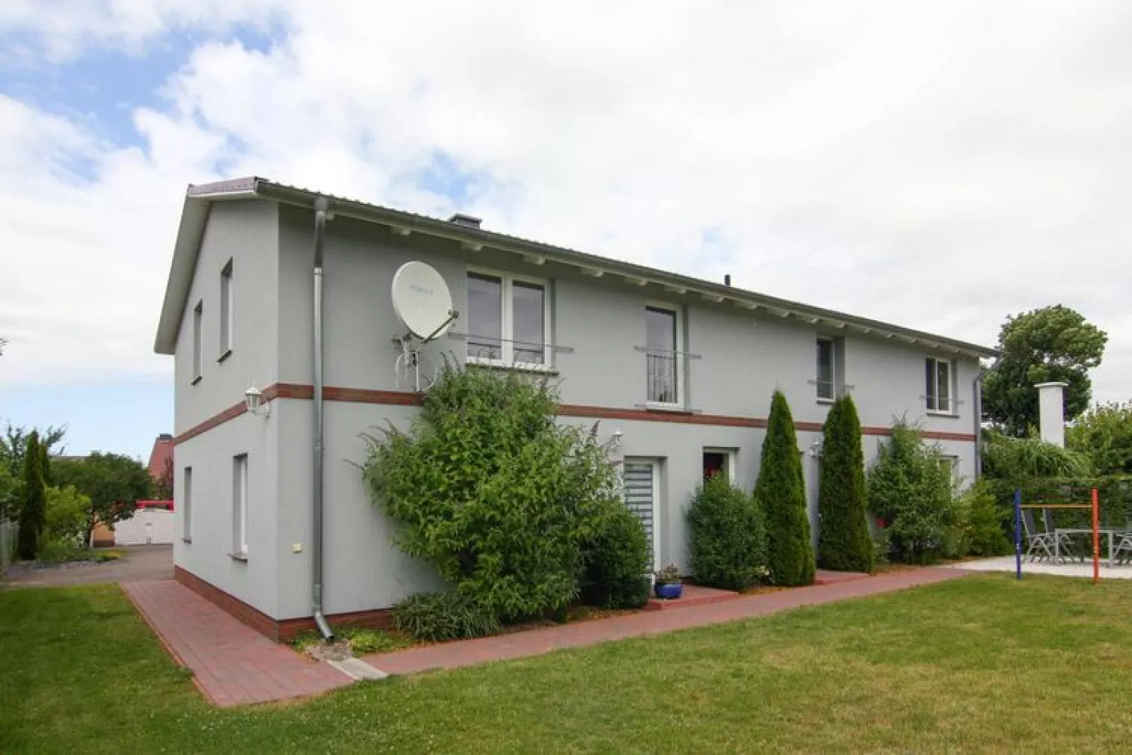 Ferienwohnung in Ribnitz-Damgarten-Buitenkant zomer