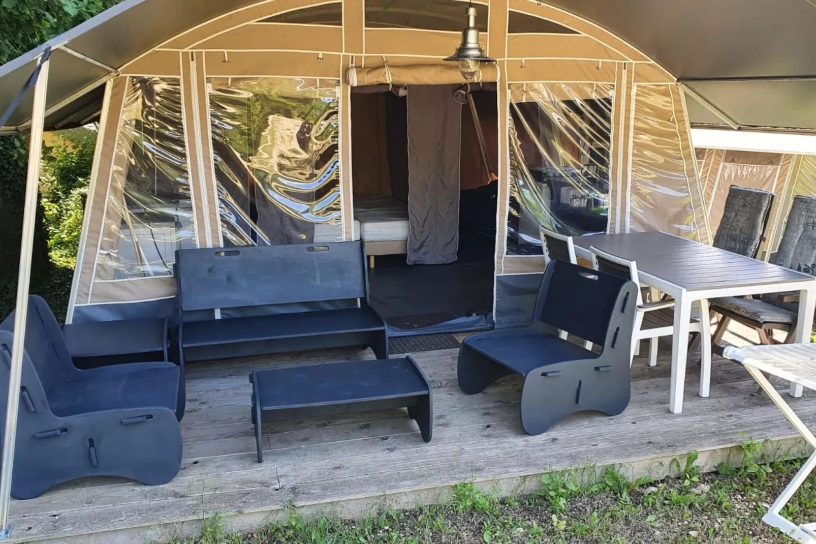 Camping Le Clou 1-Gebieden zomer 1km