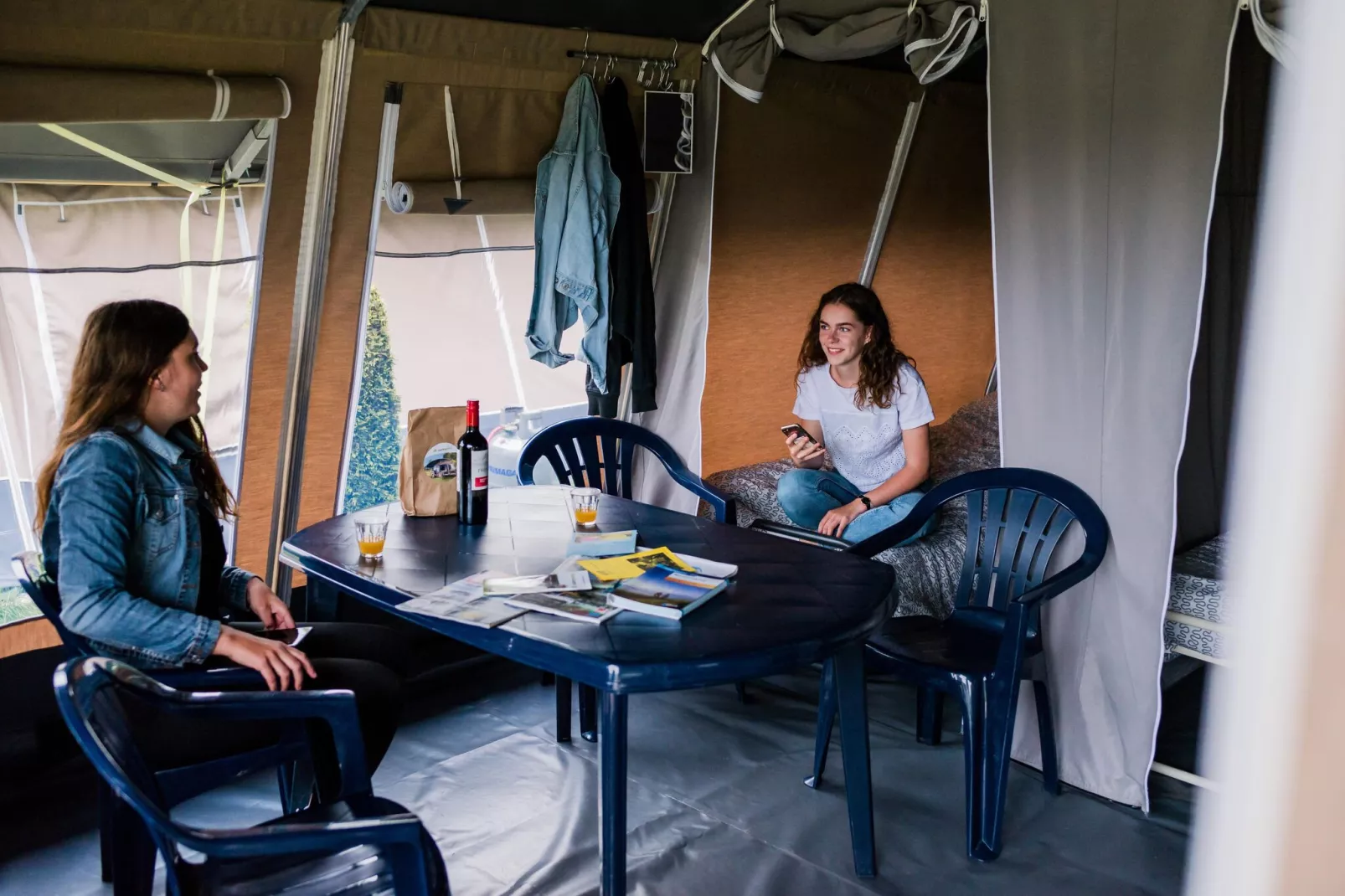 Camping Strandheem 1-Eetkamer