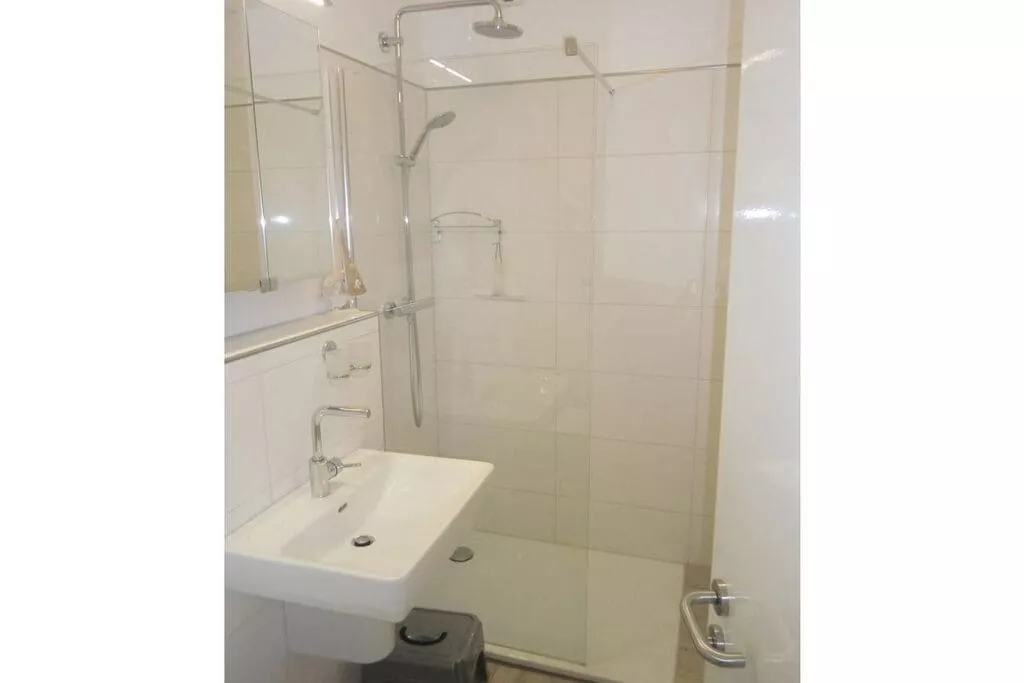 253997-Badkamer