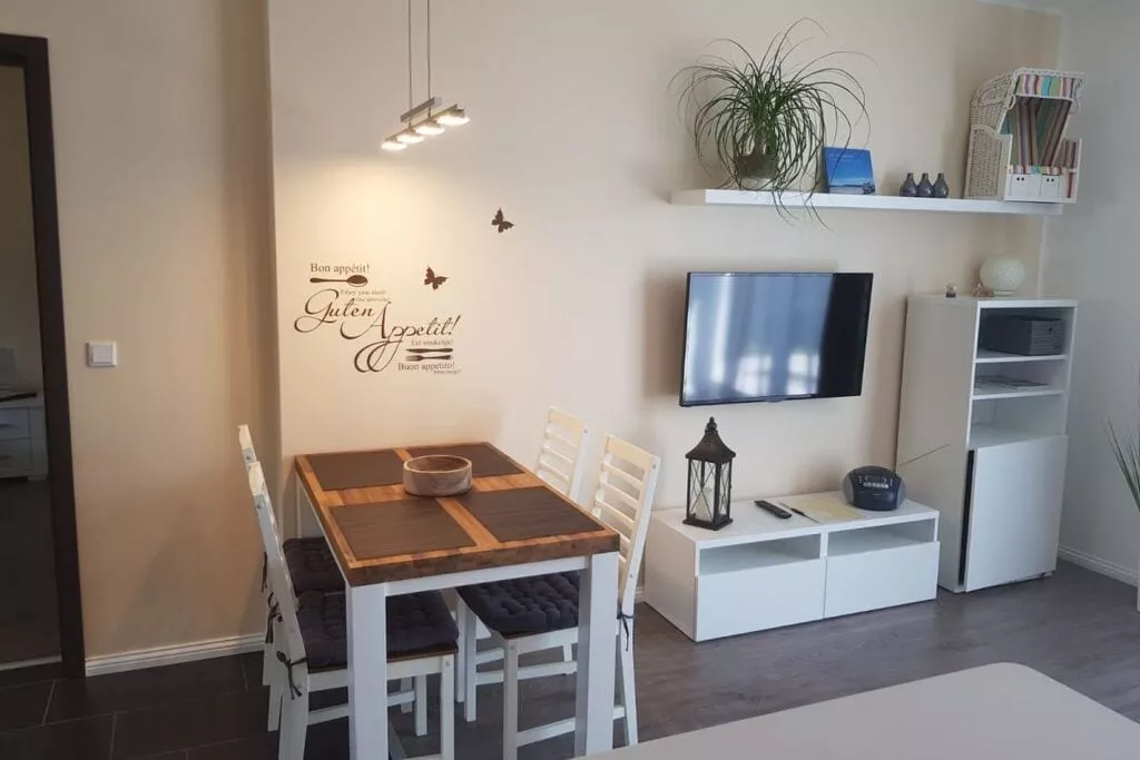 274050-Eetkamer