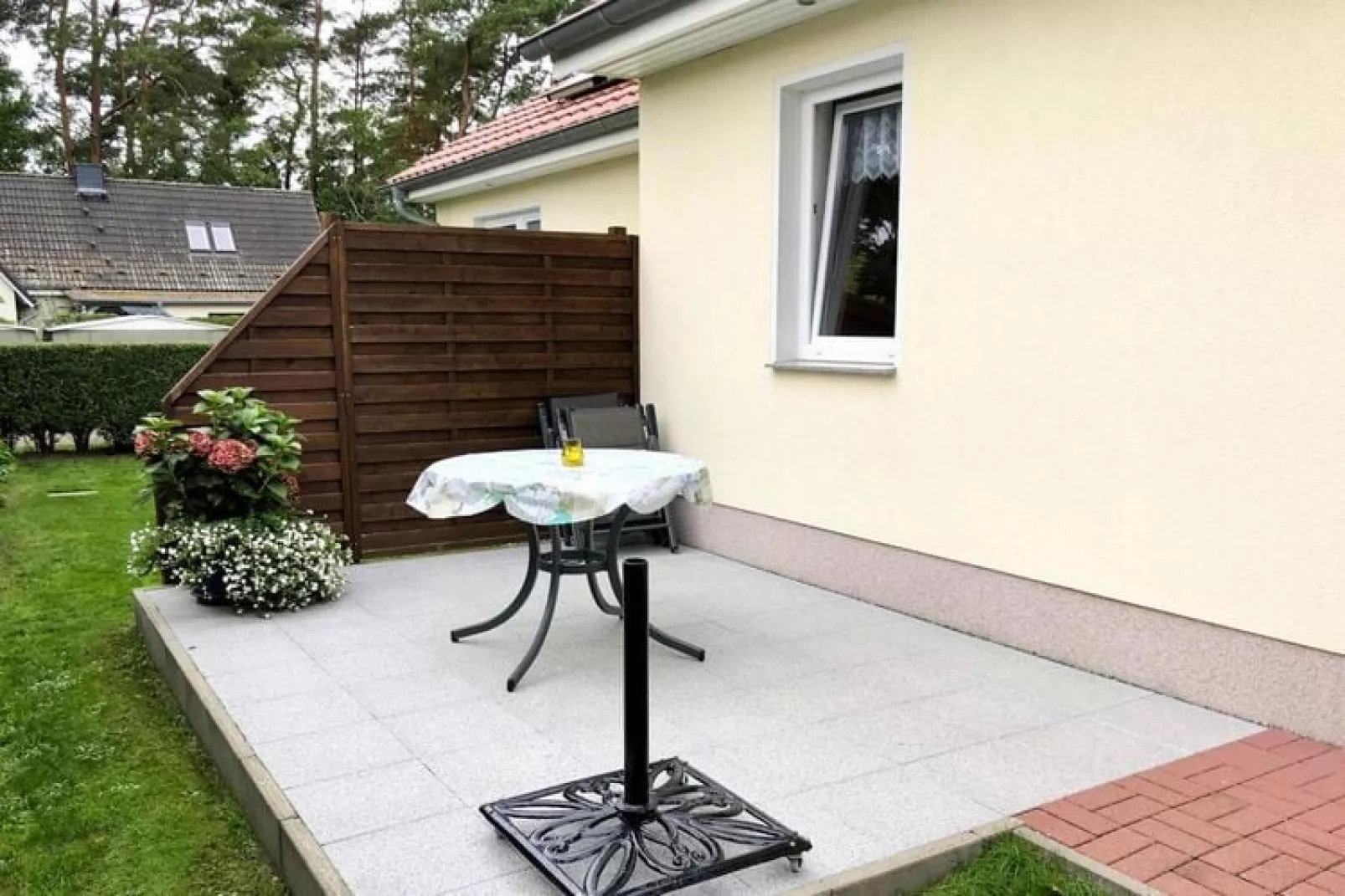 Doppelhaushälfte links-Terras