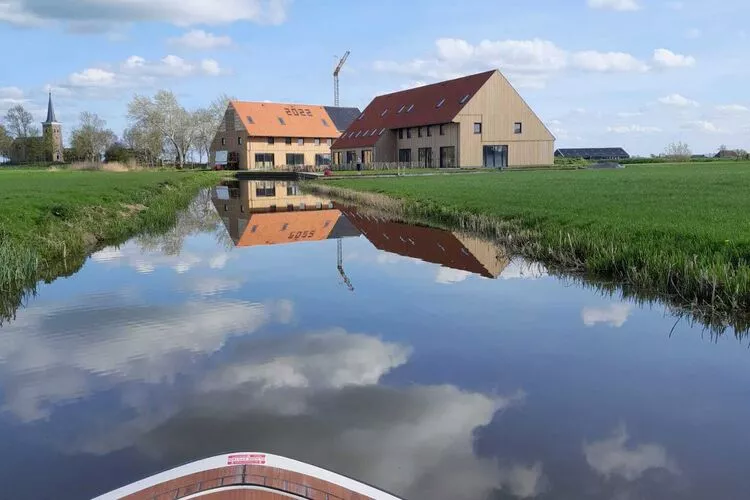 Friese villa 9 in Leons-Buitenkant zomer