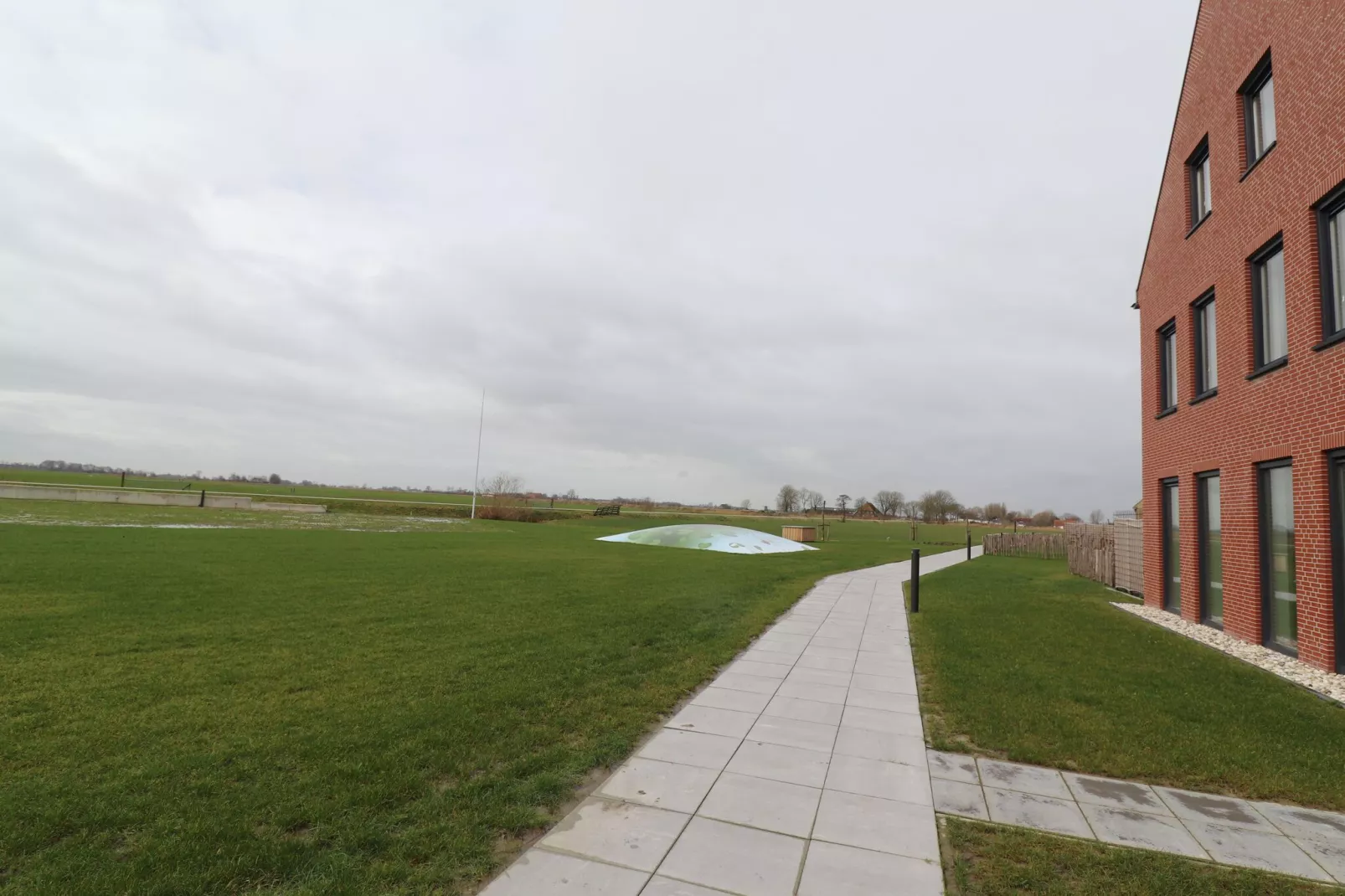 Friese villa 9 in Leons-Tuinen zomer