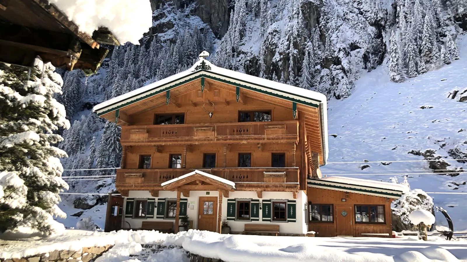 Alpenhaus Lacknerbrunn-Exterieur winter