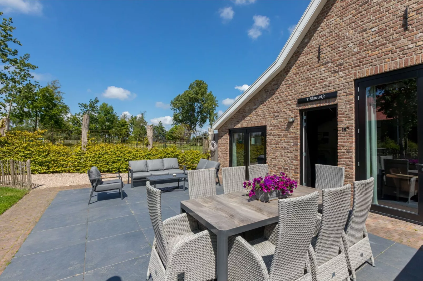 Lepelstraat 18A  Vrouwenpolder "'t Blauwtje"-Terrasbalkon