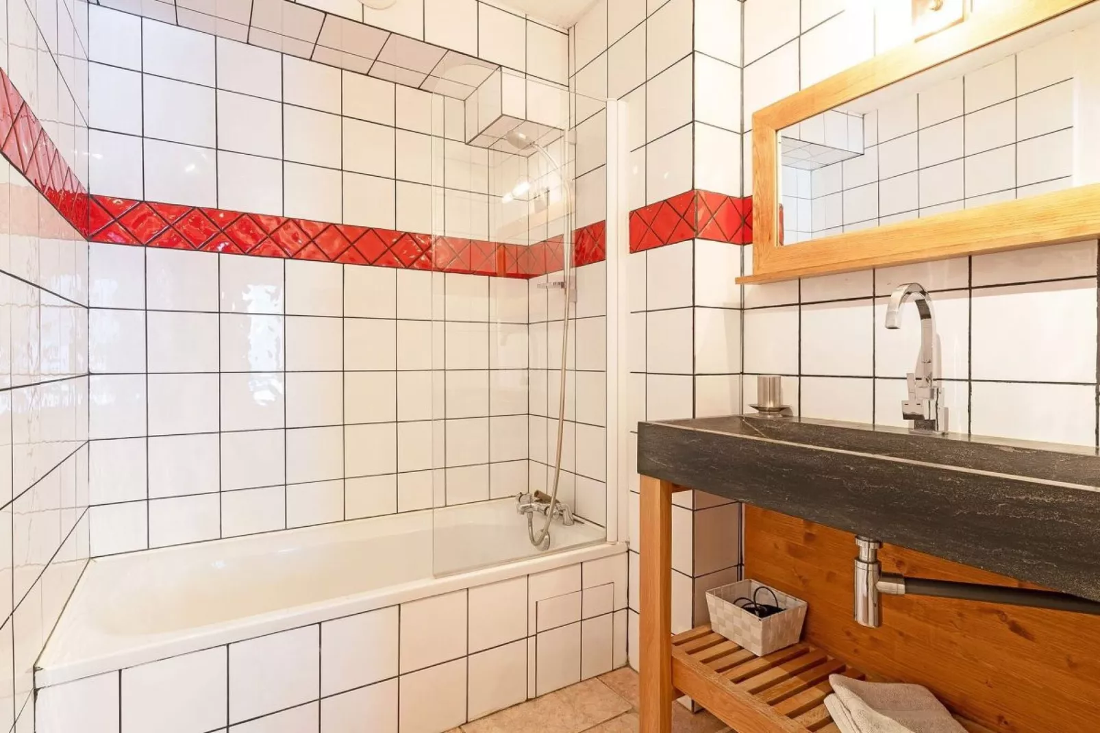 Chalet Honoré-Badkamer