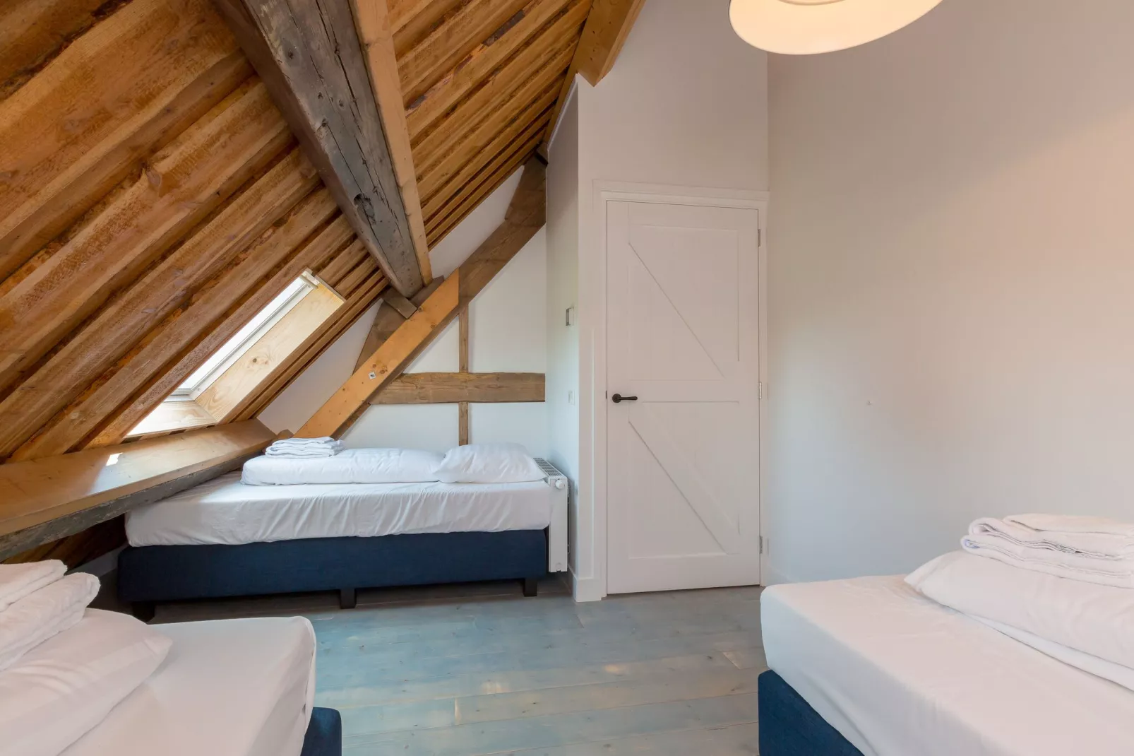 Familiehuis - Lepelstraat 18AB  Vrouwenpolder-Slaapkamer