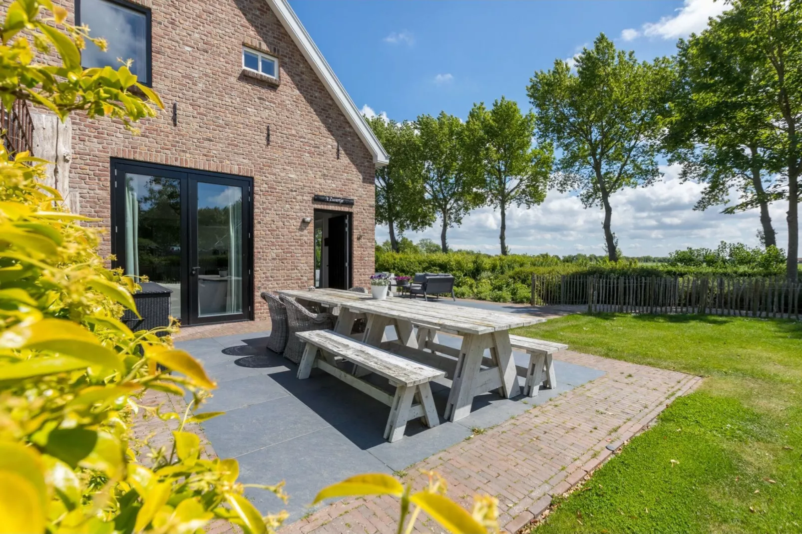 Familiehuis - Lepelstraat 18AB  Vrouwenpolder-Terrasbalkon