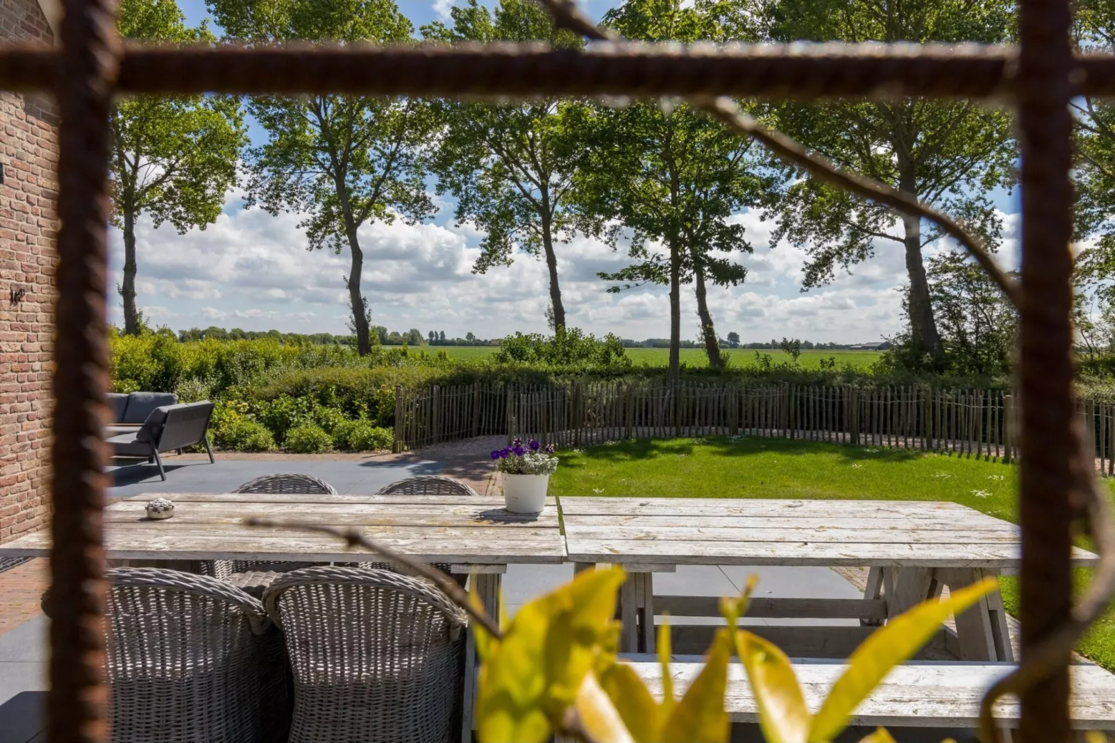 Familiehuis - Lepelstraat 18AB  Vrouwenpolder-Uitzicht zomer