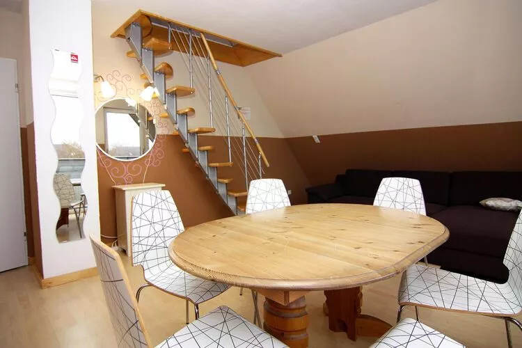 Ferienhaus in Neukirchen 12 P-Eetkamer