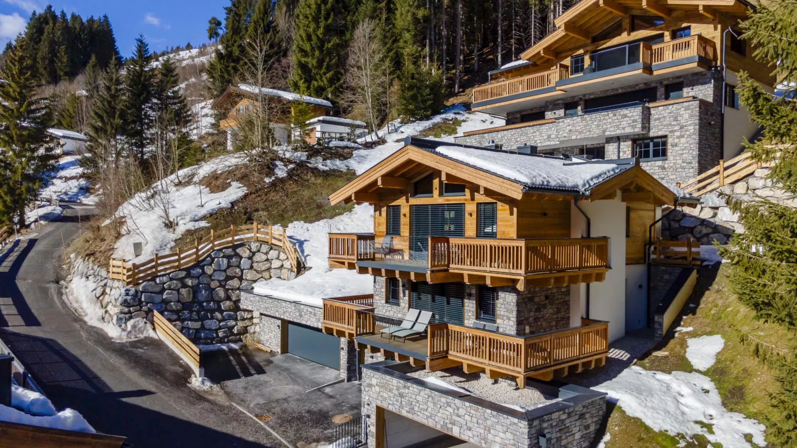 Haus am Hang-Exterieur winter