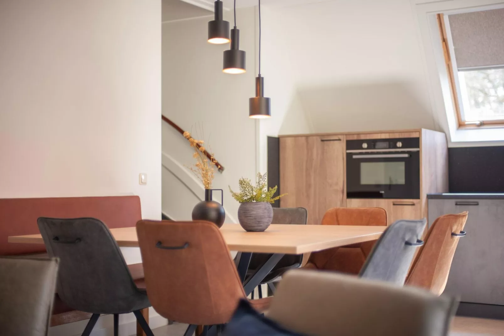 Vakantiepark de Katjeskelder 24-Eetkamer