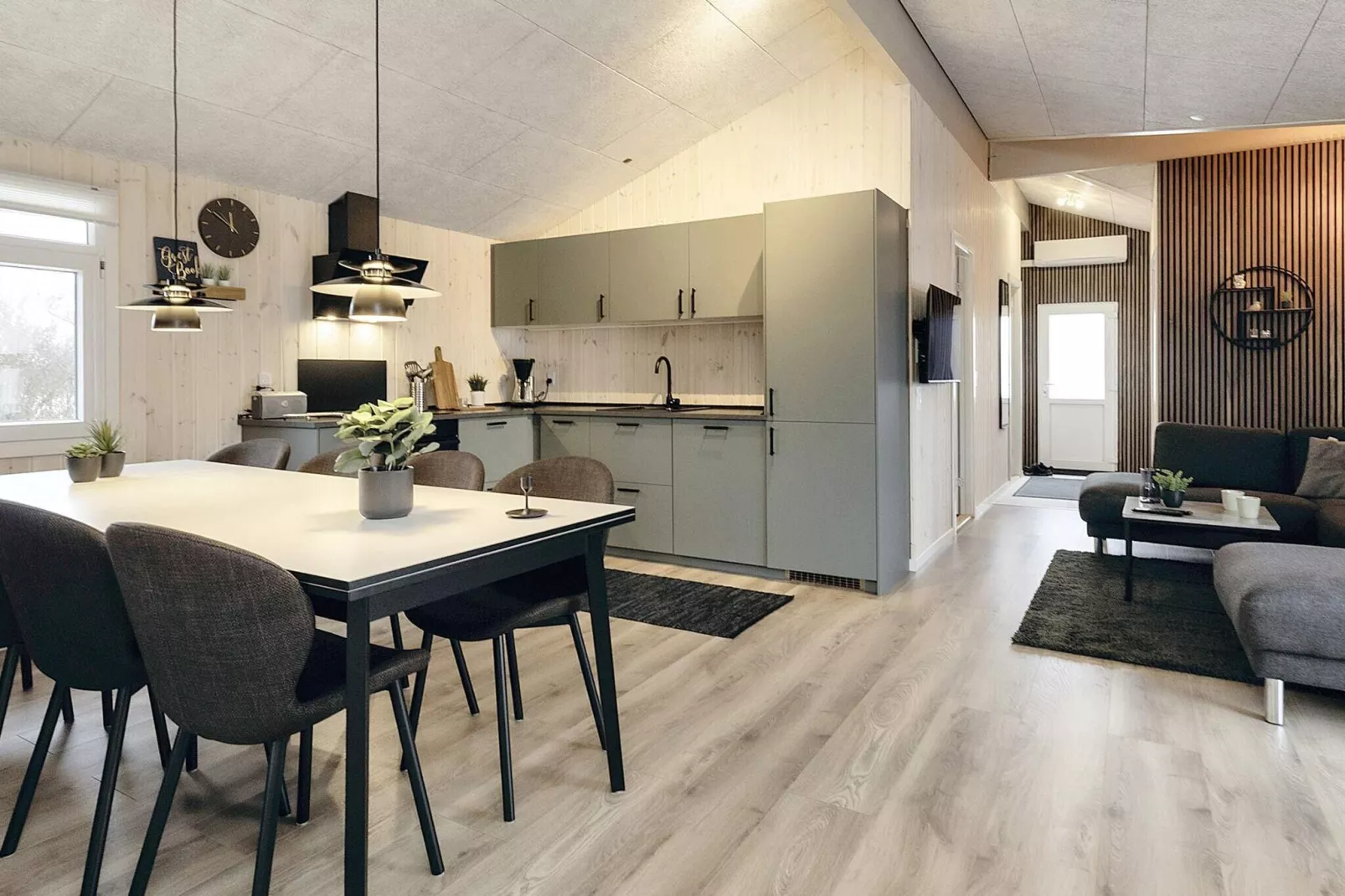 Luxe huisje met zwembad and sauna-By Traum-Binnen
