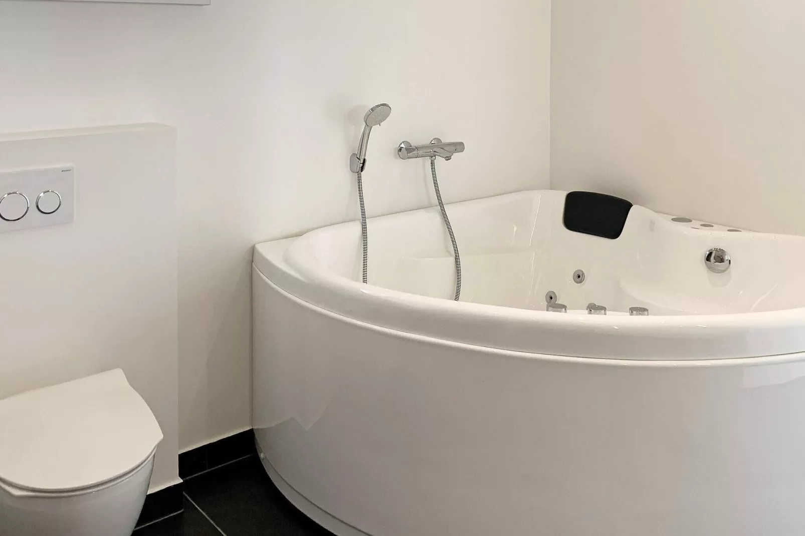 Modern huis met spa -- By Traum Ferienwohnungen-Binnen