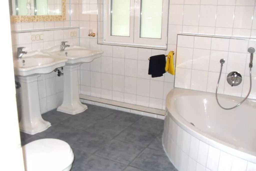 51256-Badkamer