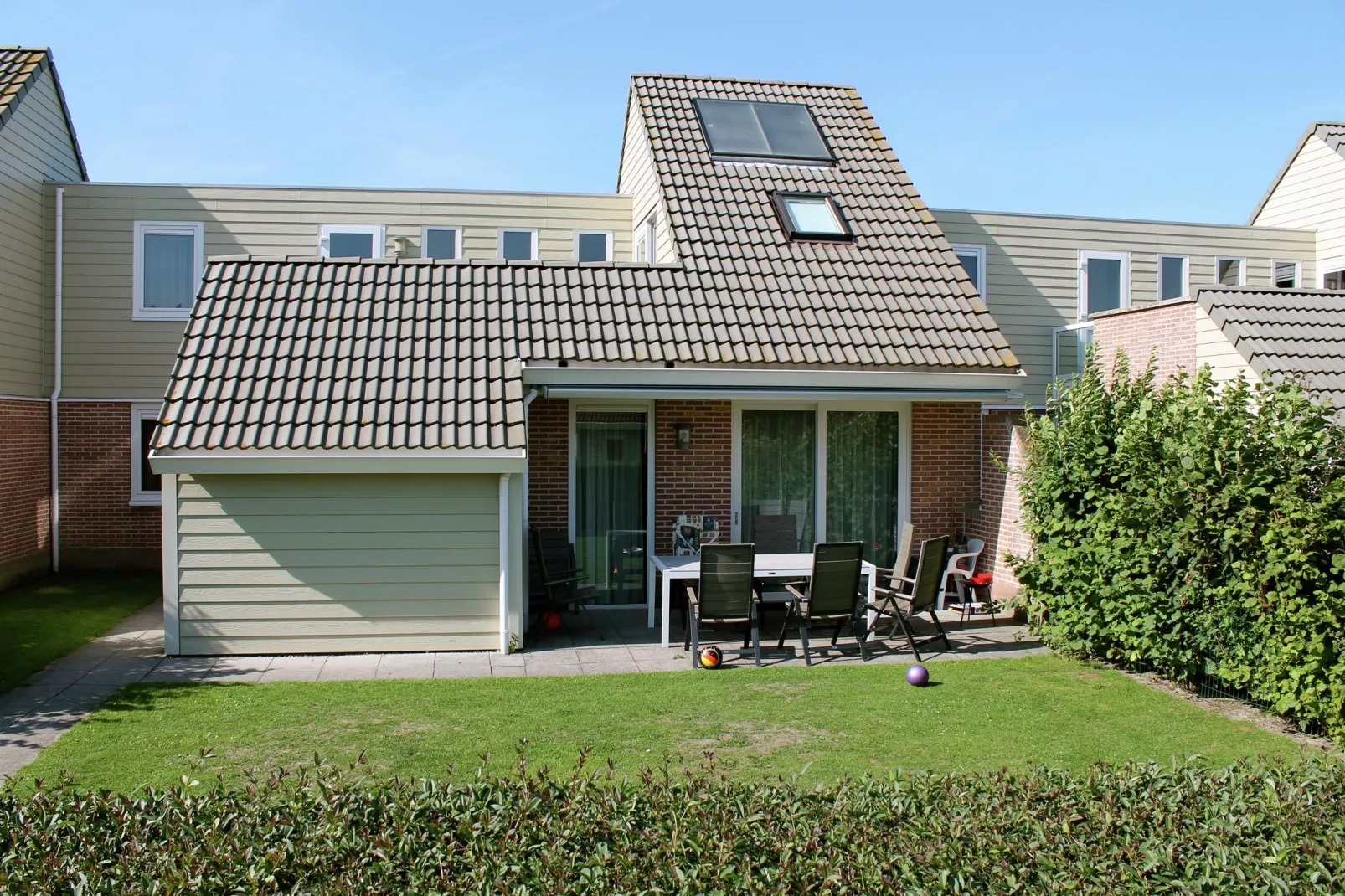 Villapark de Paardekreek 6-Buitenkant zomer