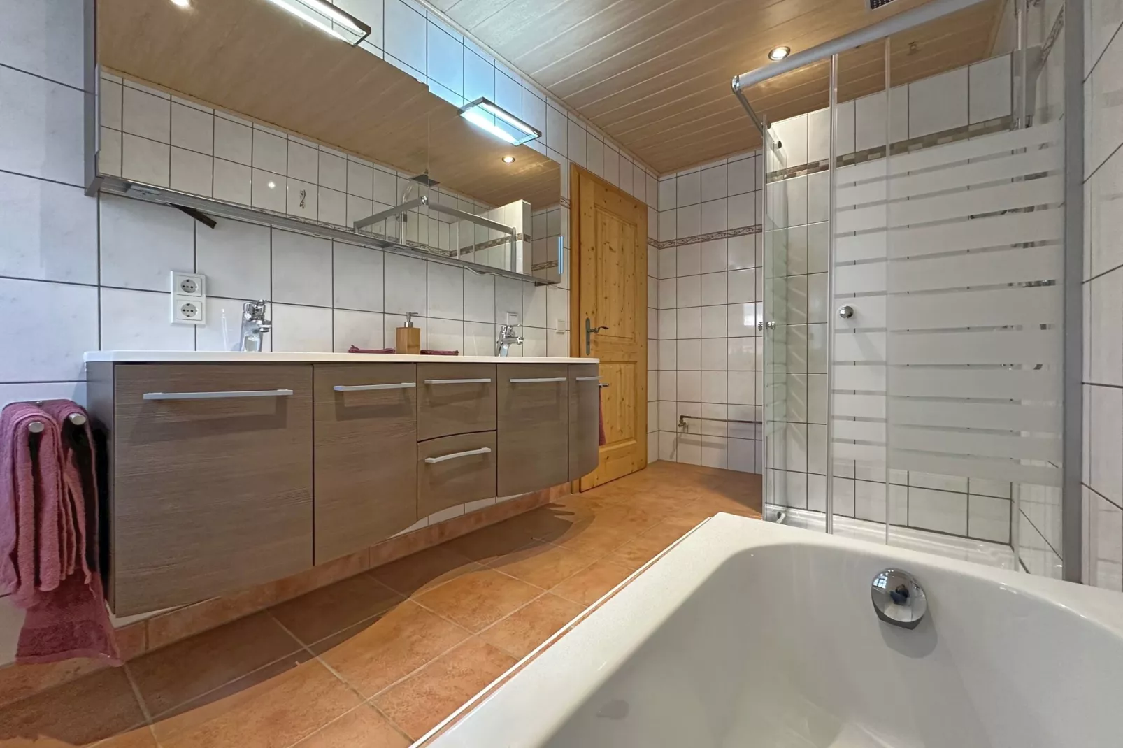 Ferienwohnung Holzfurtner-Badkamer