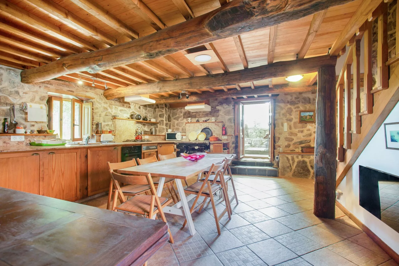 Casas Ribiera Sacra-Eetkamer