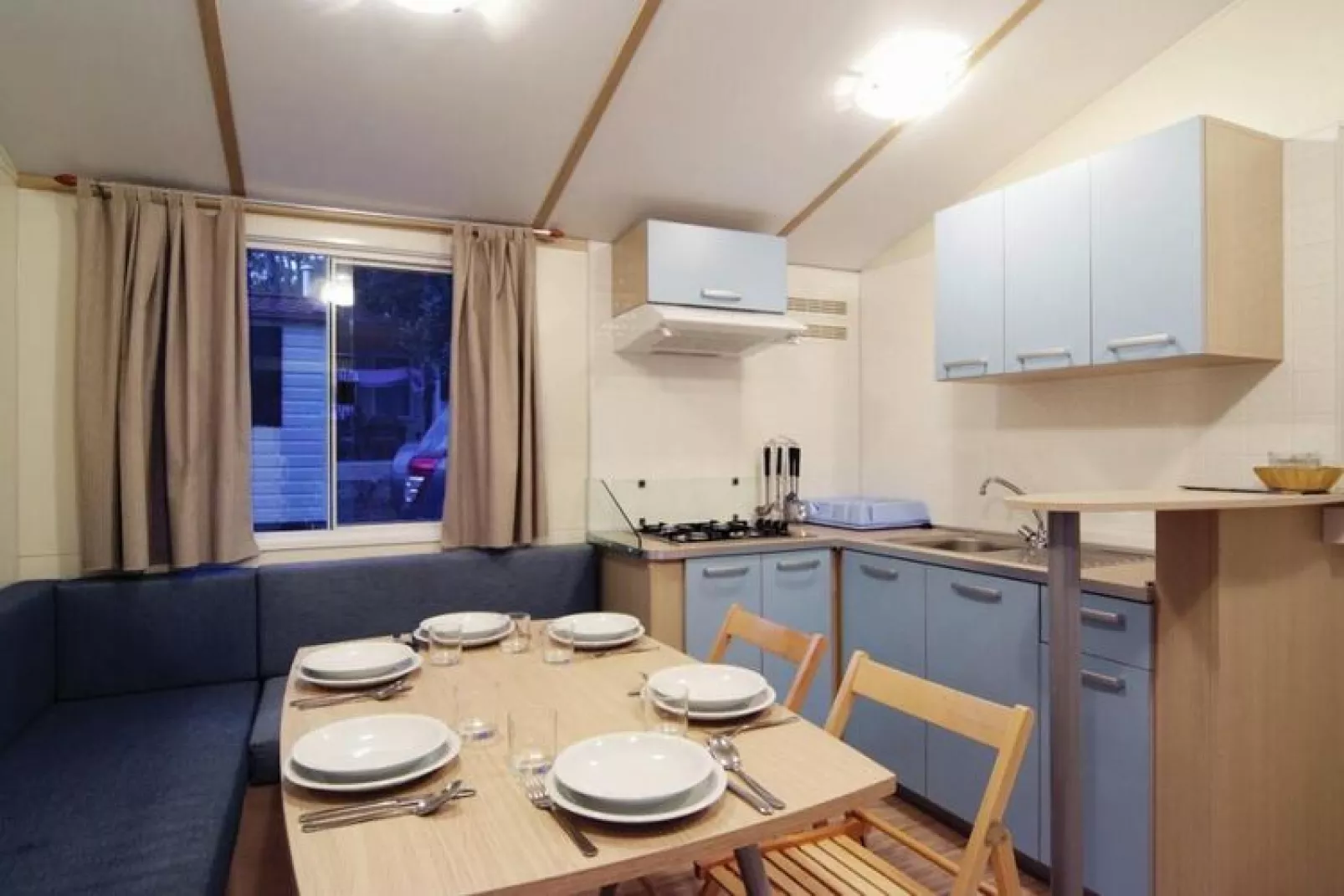 Mobile Homes in Camping Park Soline - Biograd - Type Dalmatia Plus-Eetkamer