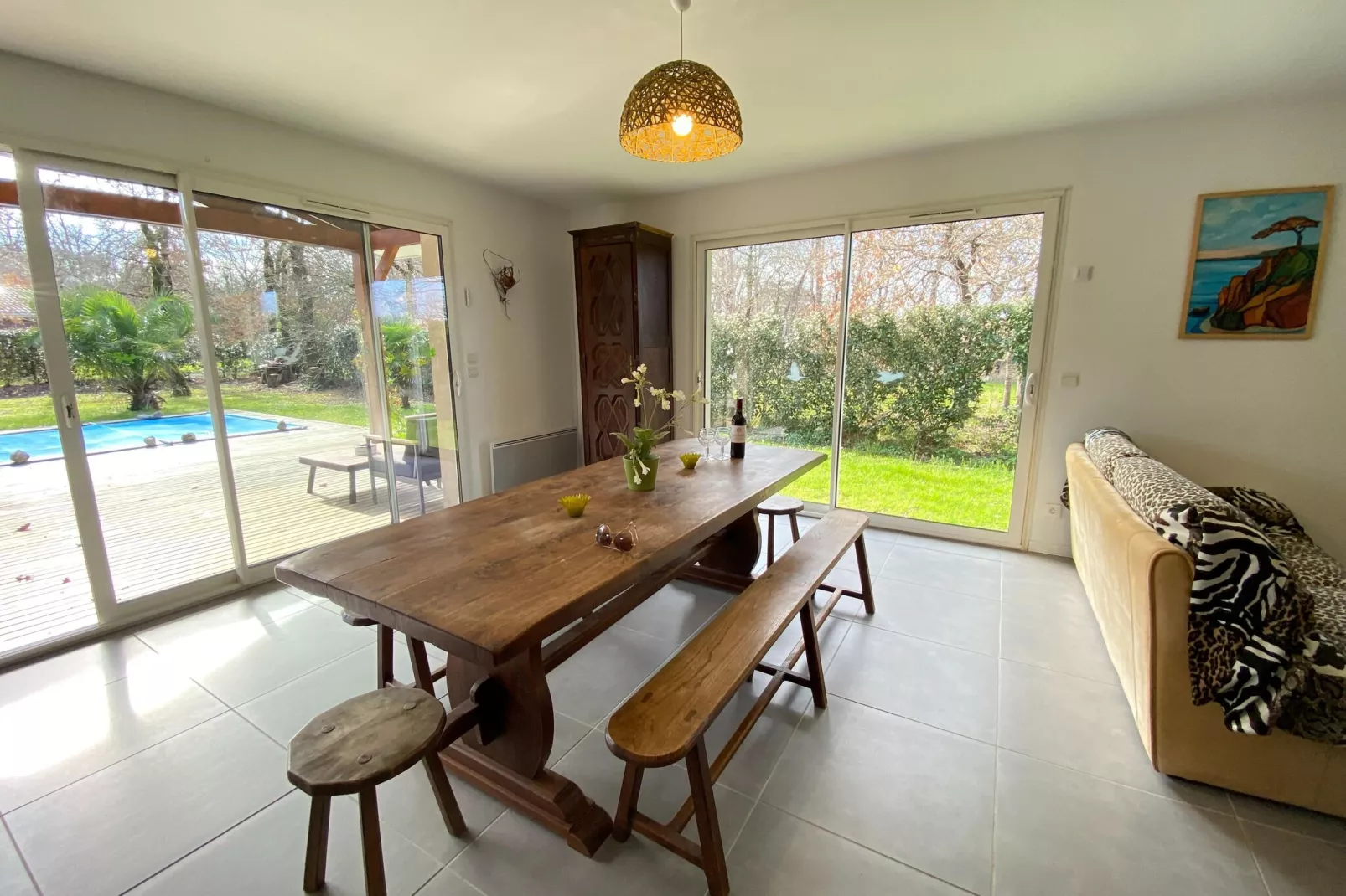 Holiday home with pool Grayan-et-l'Hôpital-Woonkamer