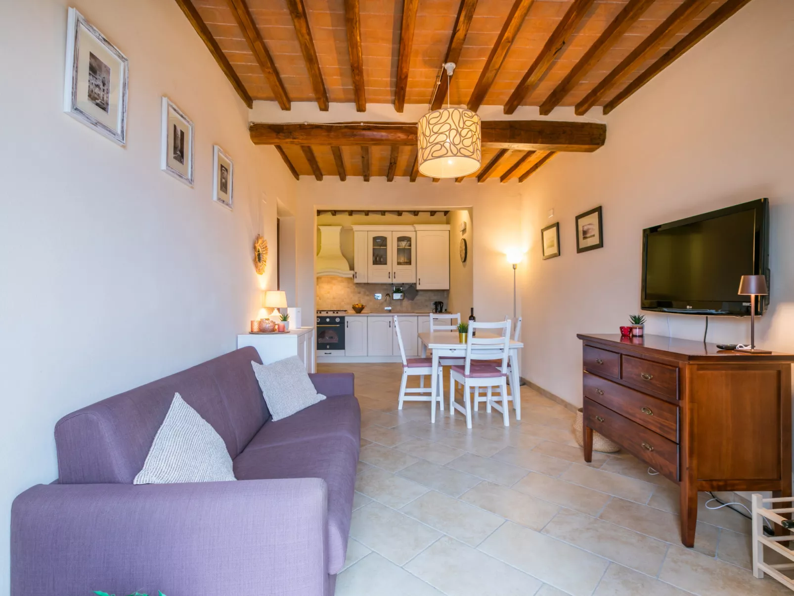 Casa Tibesa-Binnen