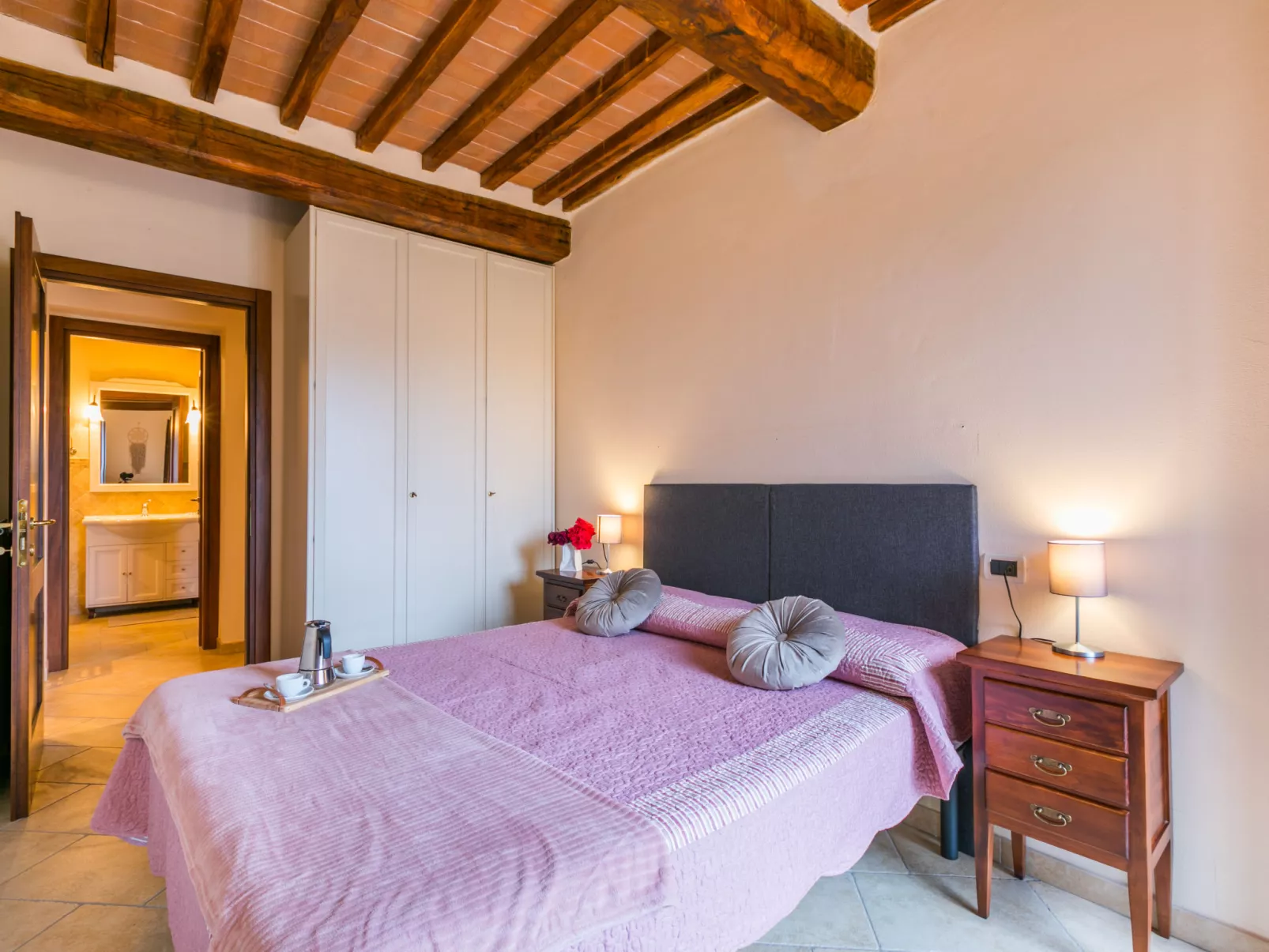 Casa Tibesa-Binnen