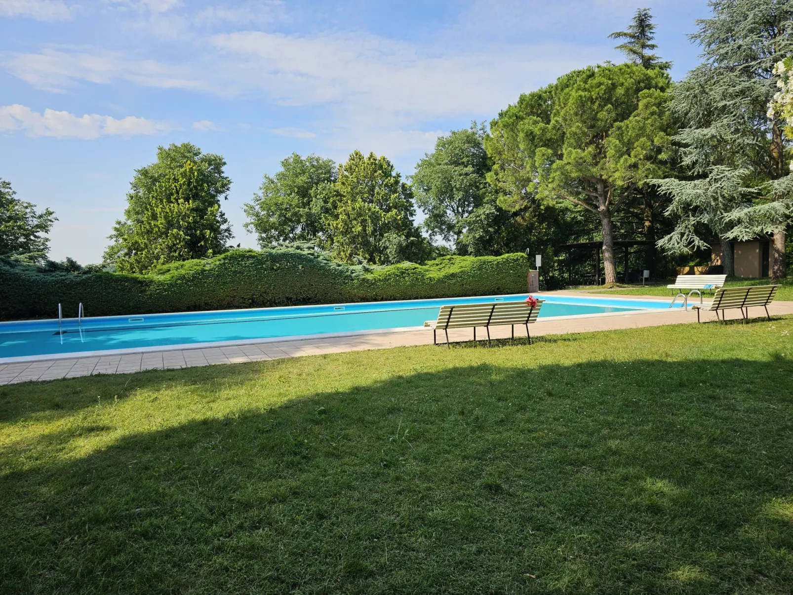 Le Tende-Buiten