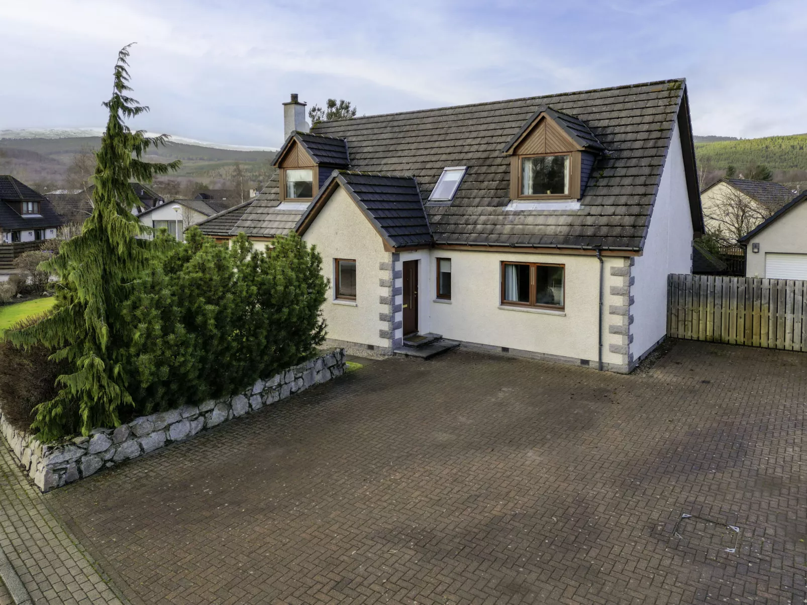Craigmore Lodge-Buiten