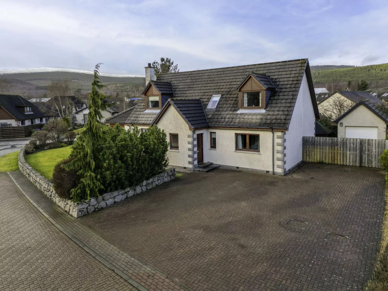 Craigmore Lodge-Buiten