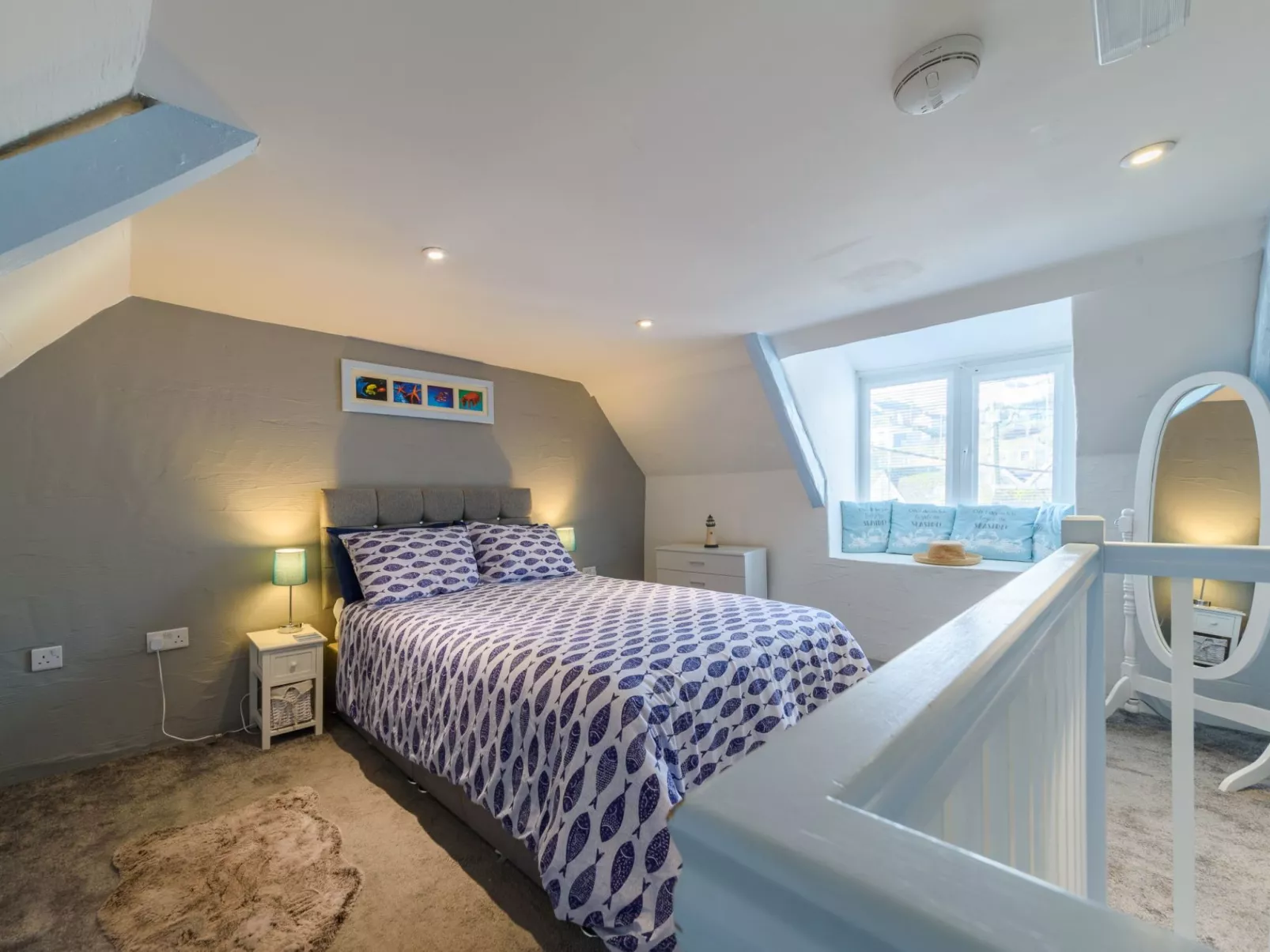 Stargazey Cottage-Binnen