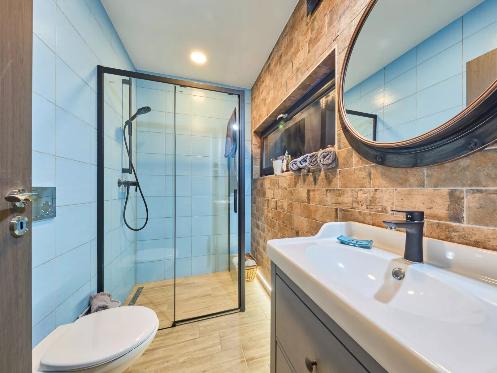 Luxe Timber Lodge & Yoga Loft-Binnen