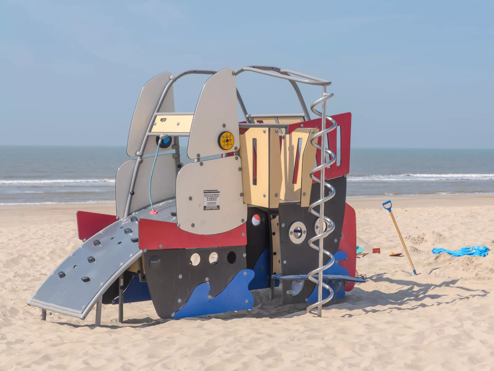 Goldsands II 302 with parking-Buiten