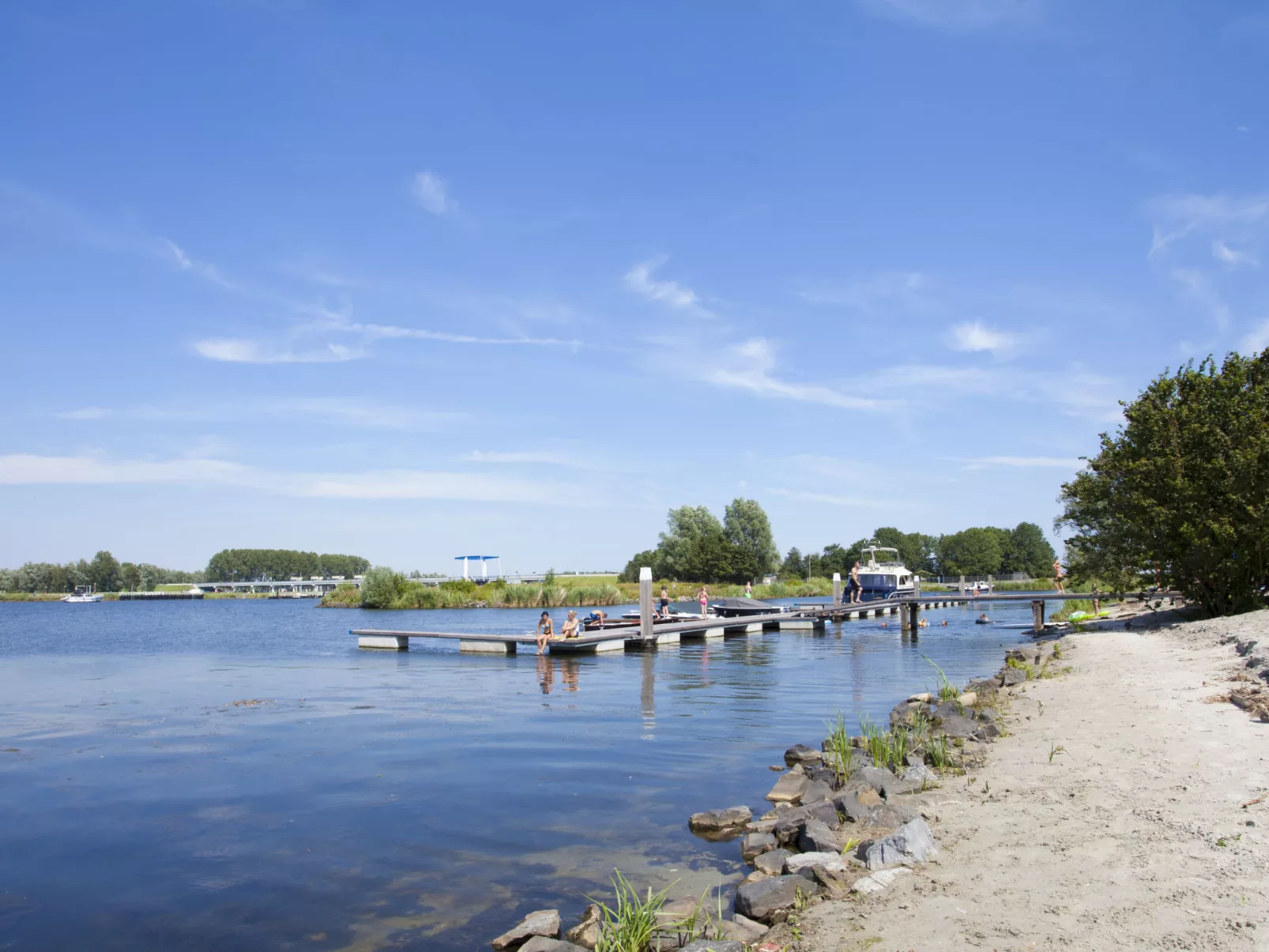 Cube Exclusif 6-Buiten